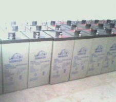 根據(jù)客戶需求在蓄電池廠家封裝好的防盜電池