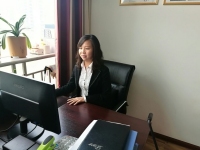 �����������w��Ӣ