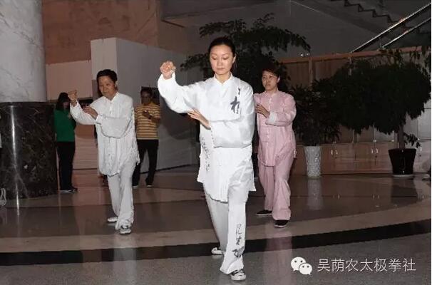 1480407402540475.jpg 4.jpg