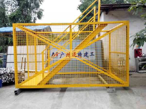 地铁梯笼,基坑安全爬梯.jpg 地铁梯笼,基坑安全爬梯.jpg