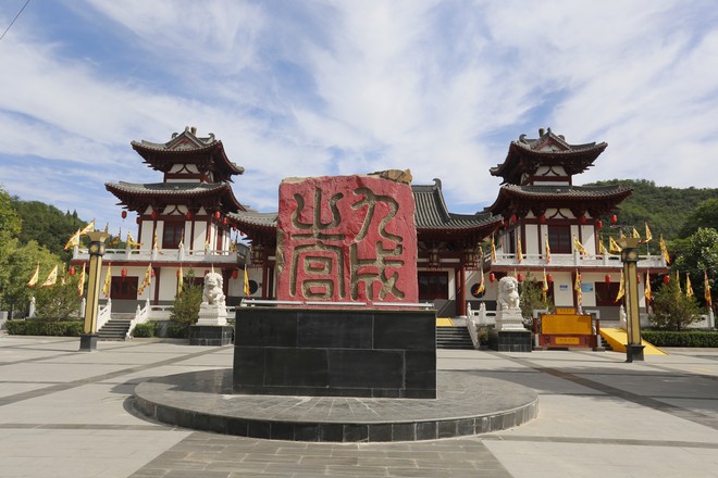 1468891711786334.jpg 碑亭广场新.JPG
