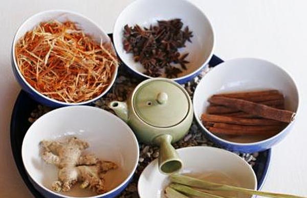 1478155448397752.jpg 厨房里藏着中药铺.jpg