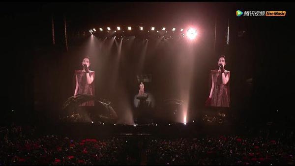 1483250582866596.jpg 王菲幻乐一场演唱会.jpg