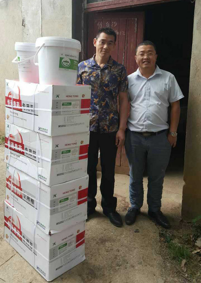 1476427859844236.jpg 孝昌养殖户林金文长期使用公司平衡健,对公司认同感强.jpg