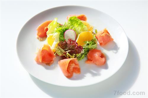 烟熏三文鱼沙拉  烟熏三文鱼沙拉