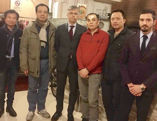 意中餐馆遇“霸王餐”冲突老板受伤  意中餐馆遇“霸王餐”冲突老板受伤