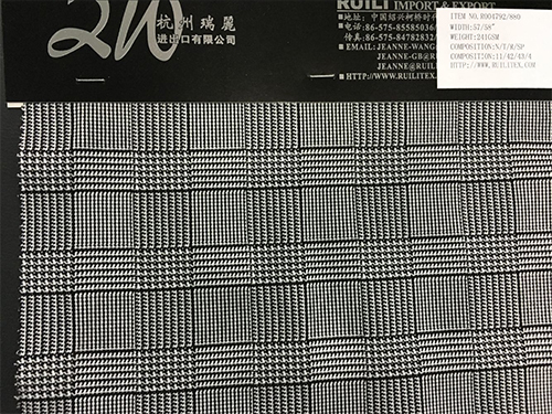 25R004792-880.jpg