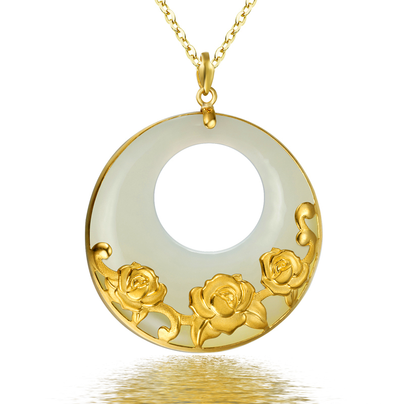 商场玉多以金镶玉形式出现