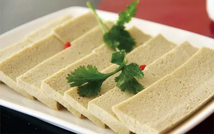 一条蒸线造就了火锅料行业的两大超级单品鱼豆腐和千页豆腐