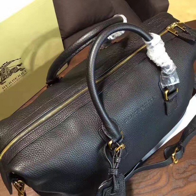 巴宝莉经典旅行包出货, 男女通用款